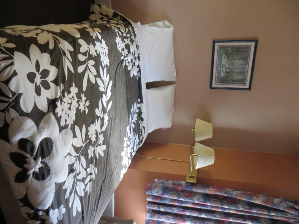 Manoir Charest Hotel Quebec City Room photo