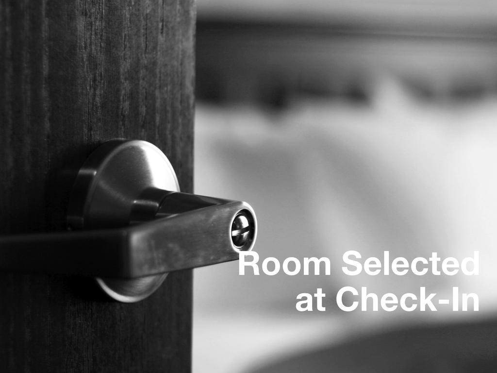 Manoir Charest Hotel Quebec City Room photo